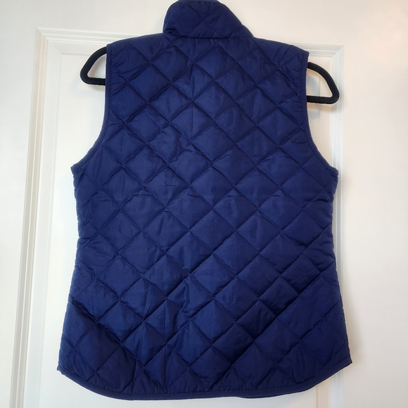 Old Navy quilted blue vest - Picture 5 of 9